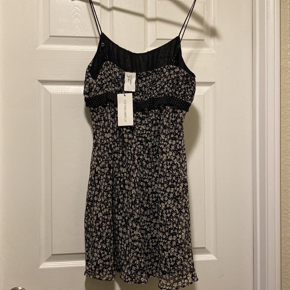 Mini floral dress - Picture 3 of 4